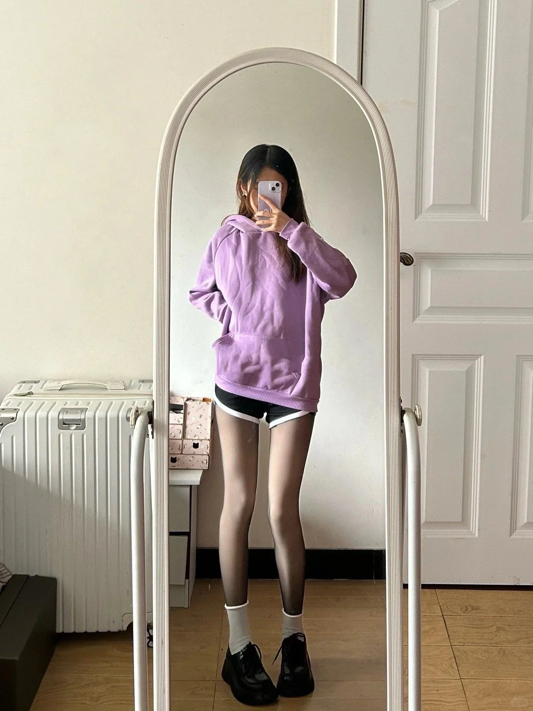 紫色配黑丝