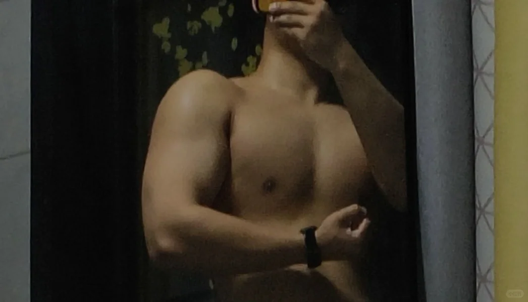 🫵🏋️💪🫵
