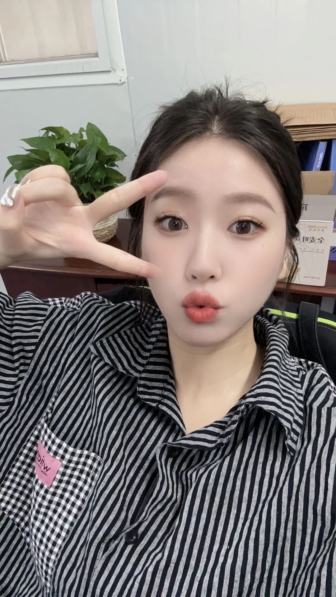 第一次穿黑丝😄