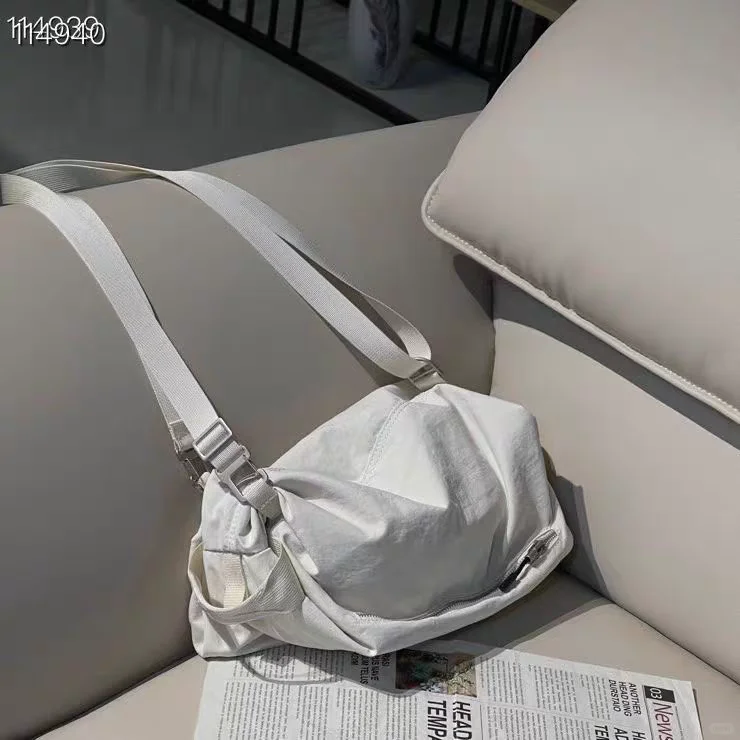 Fast Track 2024女士运动单肩斜挎包女健身