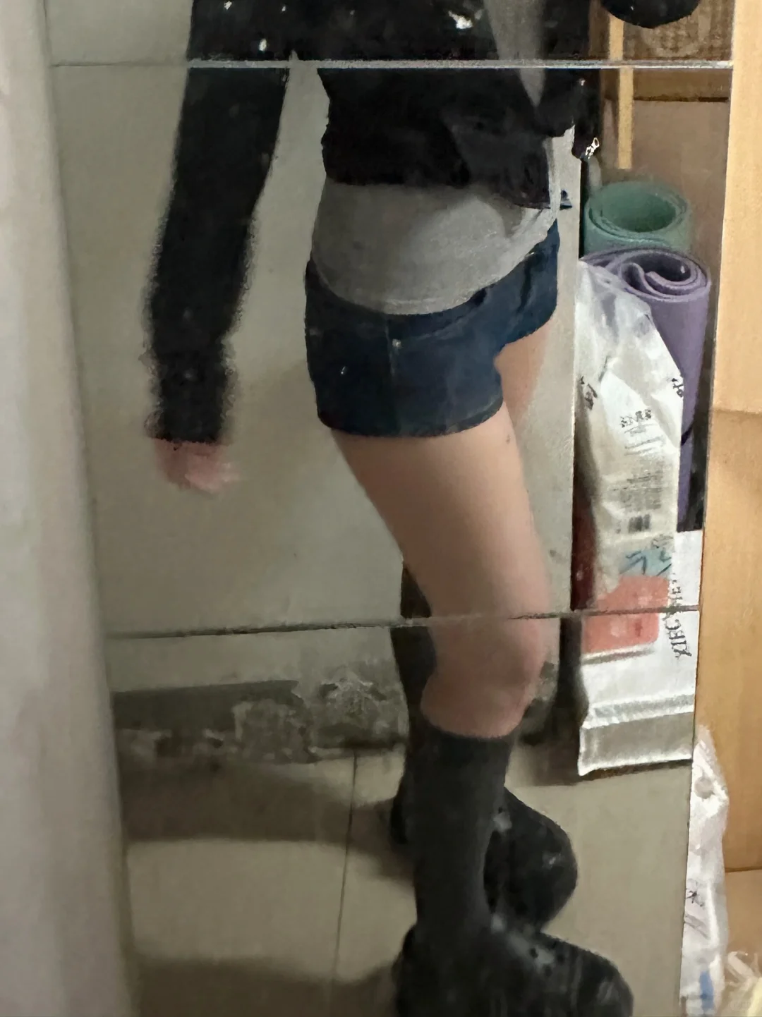 健身房最爱练腿那女的
