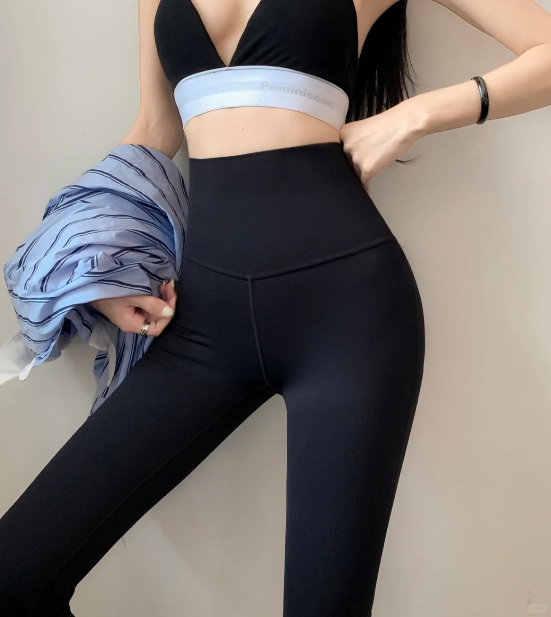 性感女喇叭裤女