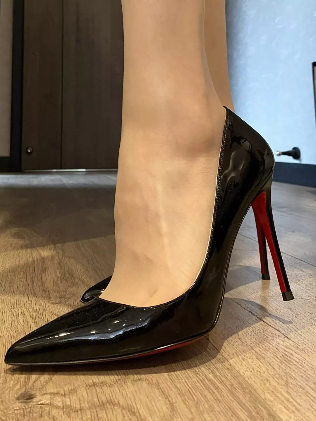 高跟鞋的诱惑誰懂啊!!