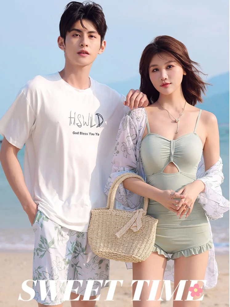 夏季情侣泳衣穿搭分享！泡温泉海边度假！