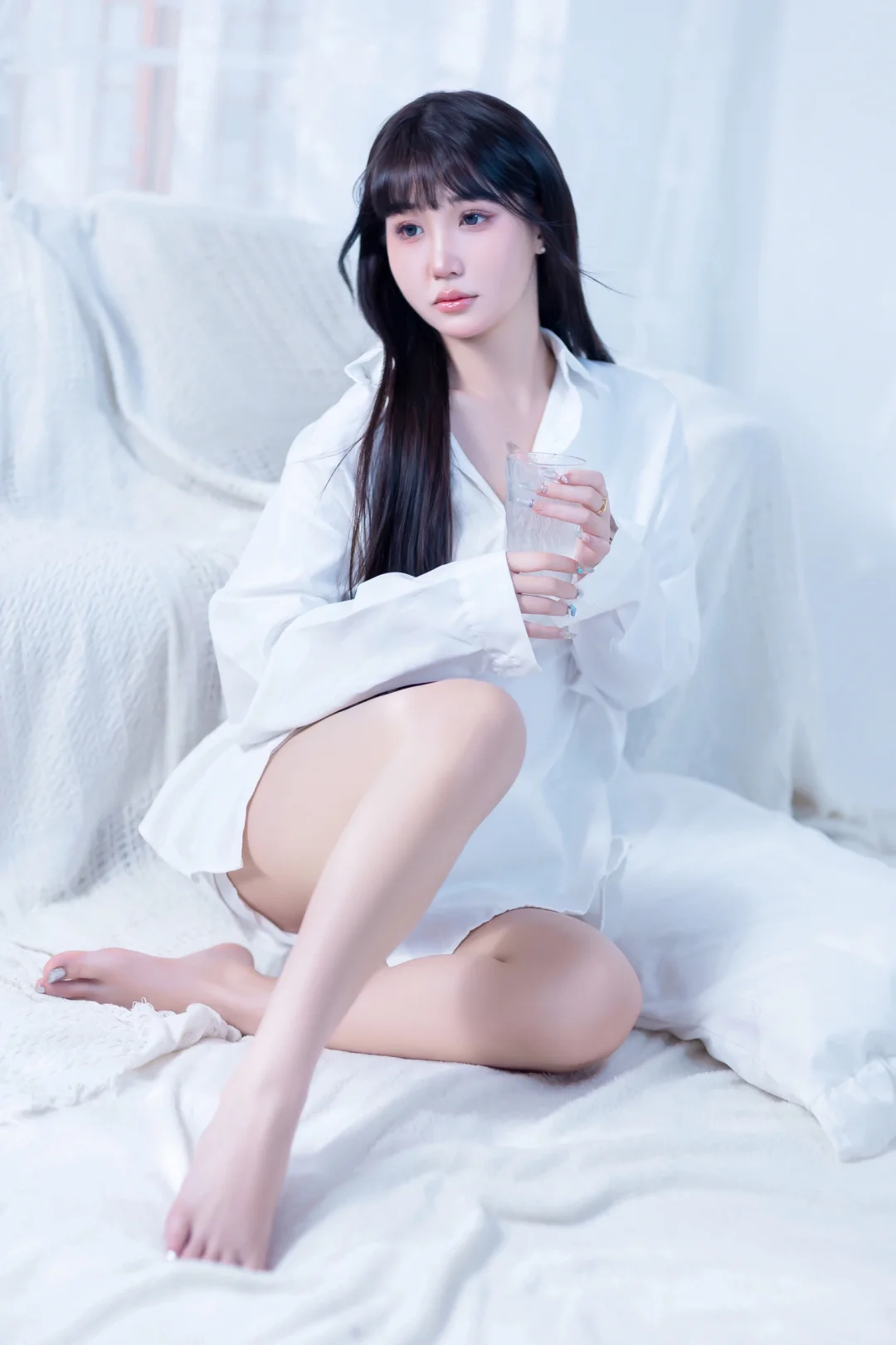 居家感纯欲少女写真🥛你的心动女友已上线