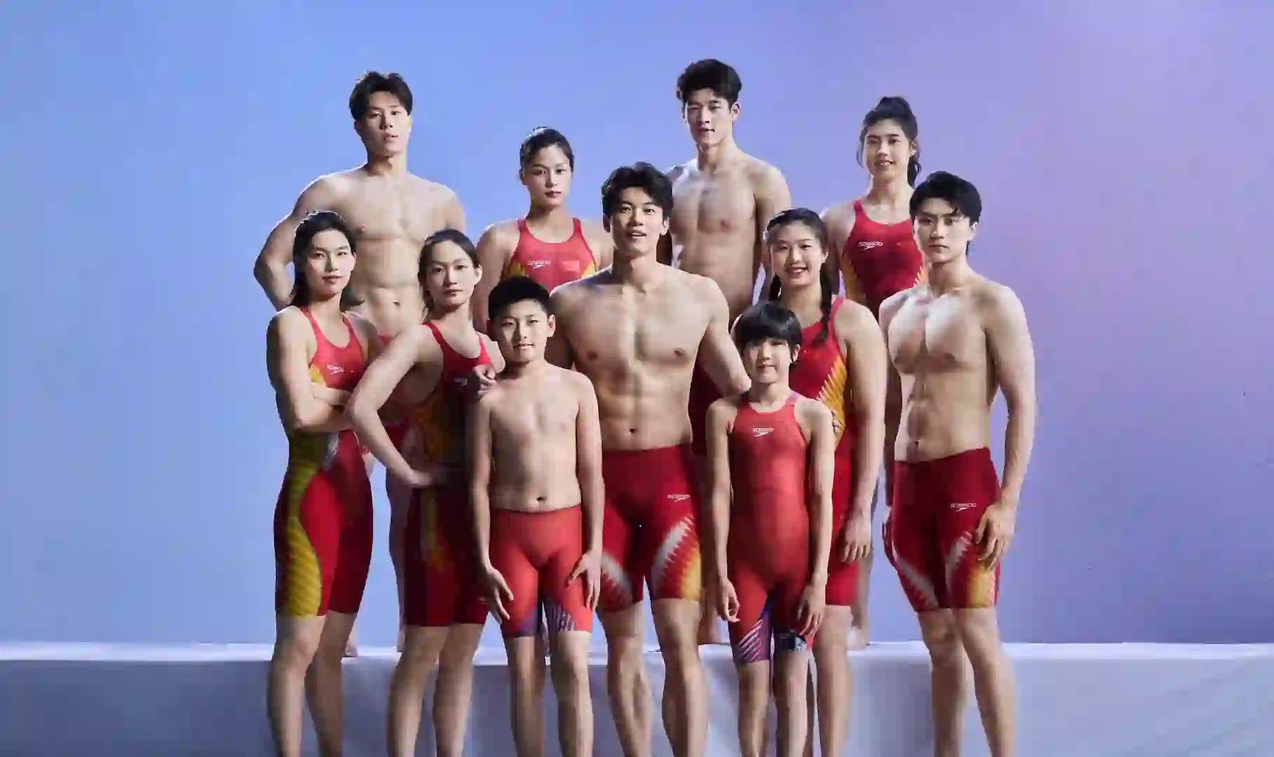 中国游泳队巴黎奥运会比赛泳衣公布