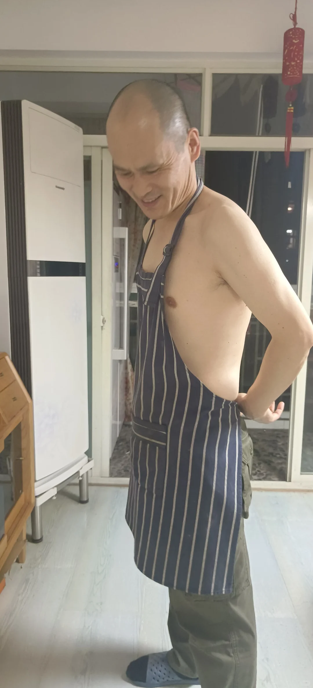 做饭的男人最性感，穿啥都好帅！☺️