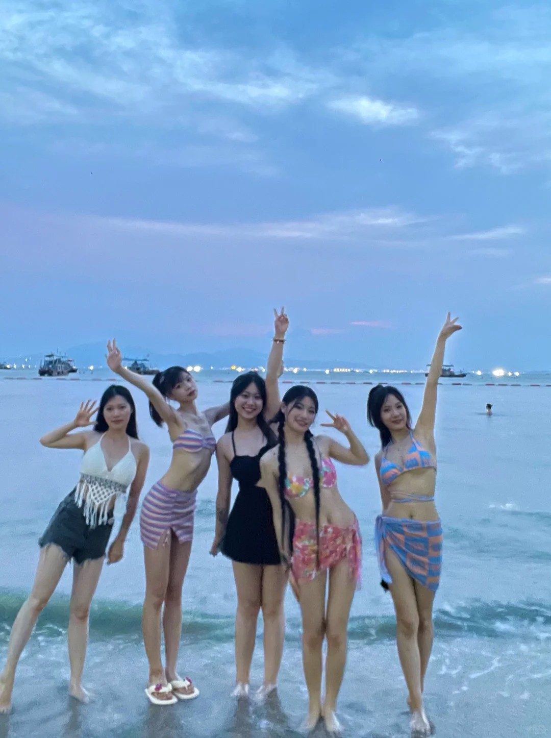 168 45kg _海边穿这套泳衣尊嘟超级好看的