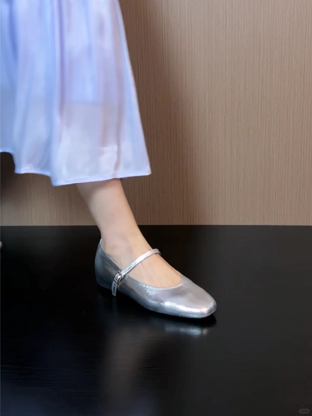 性感又清冷的银色小单鞋!谁不爱呢