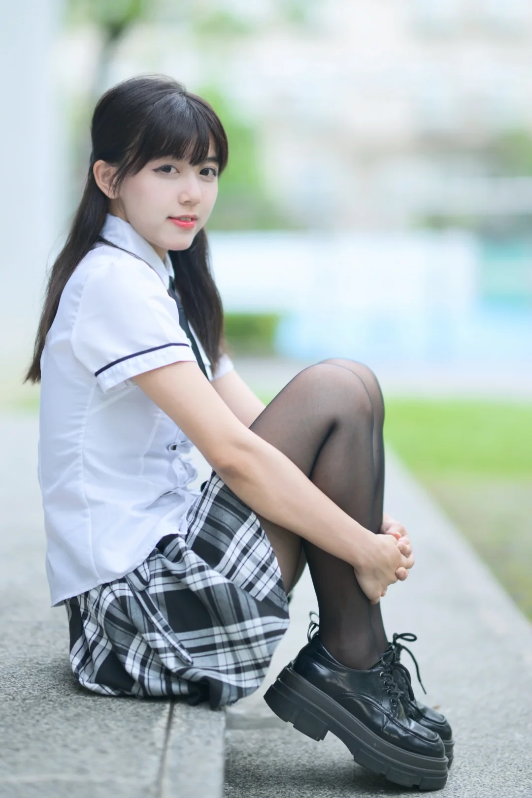 制服黑絲襪美女