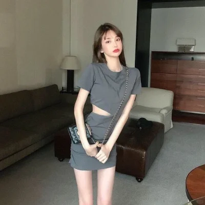 👗纯欲风拉满!露腰修身短裙连衣裙