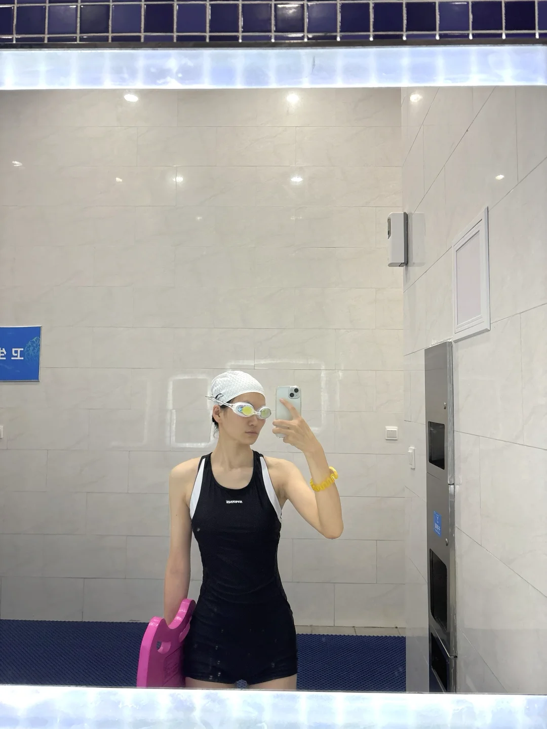 游泳真的太治愈了!都给我去swimming