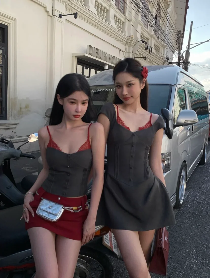 和姐妹出门当然要穿辣辣的啦～