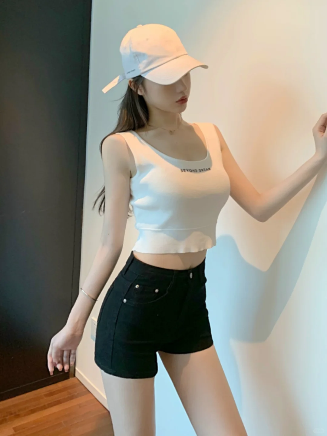 夏日必备！性感高腰牛仔短裤👖