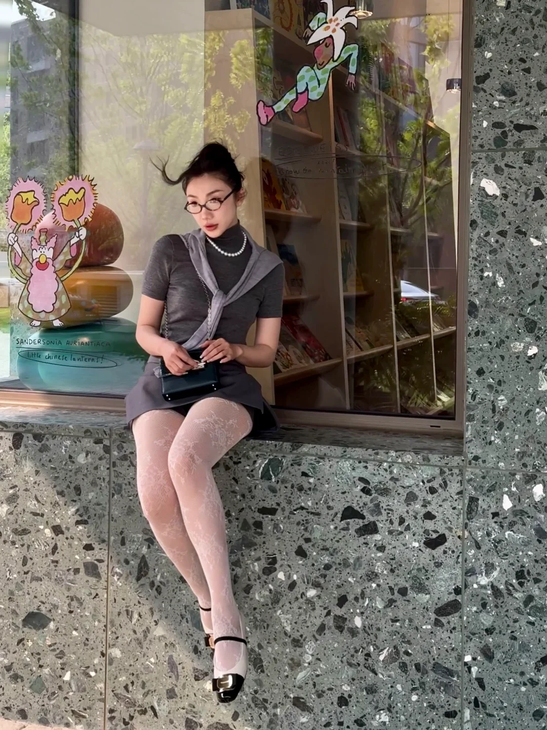 📖A whole NEW look.