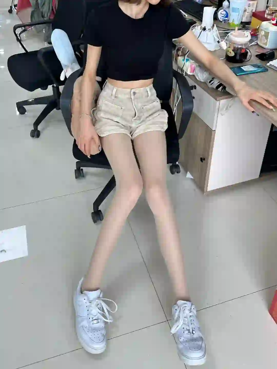 我k...同事这腿我真的爱鼠了