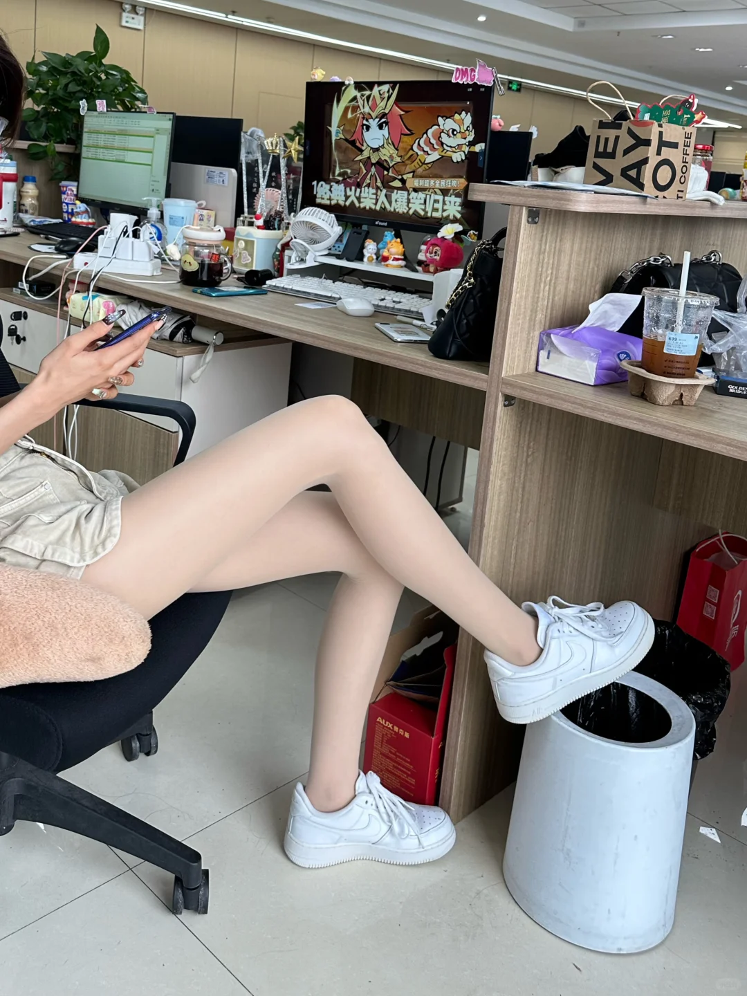 我k...同事这腿我真的爱鼠了