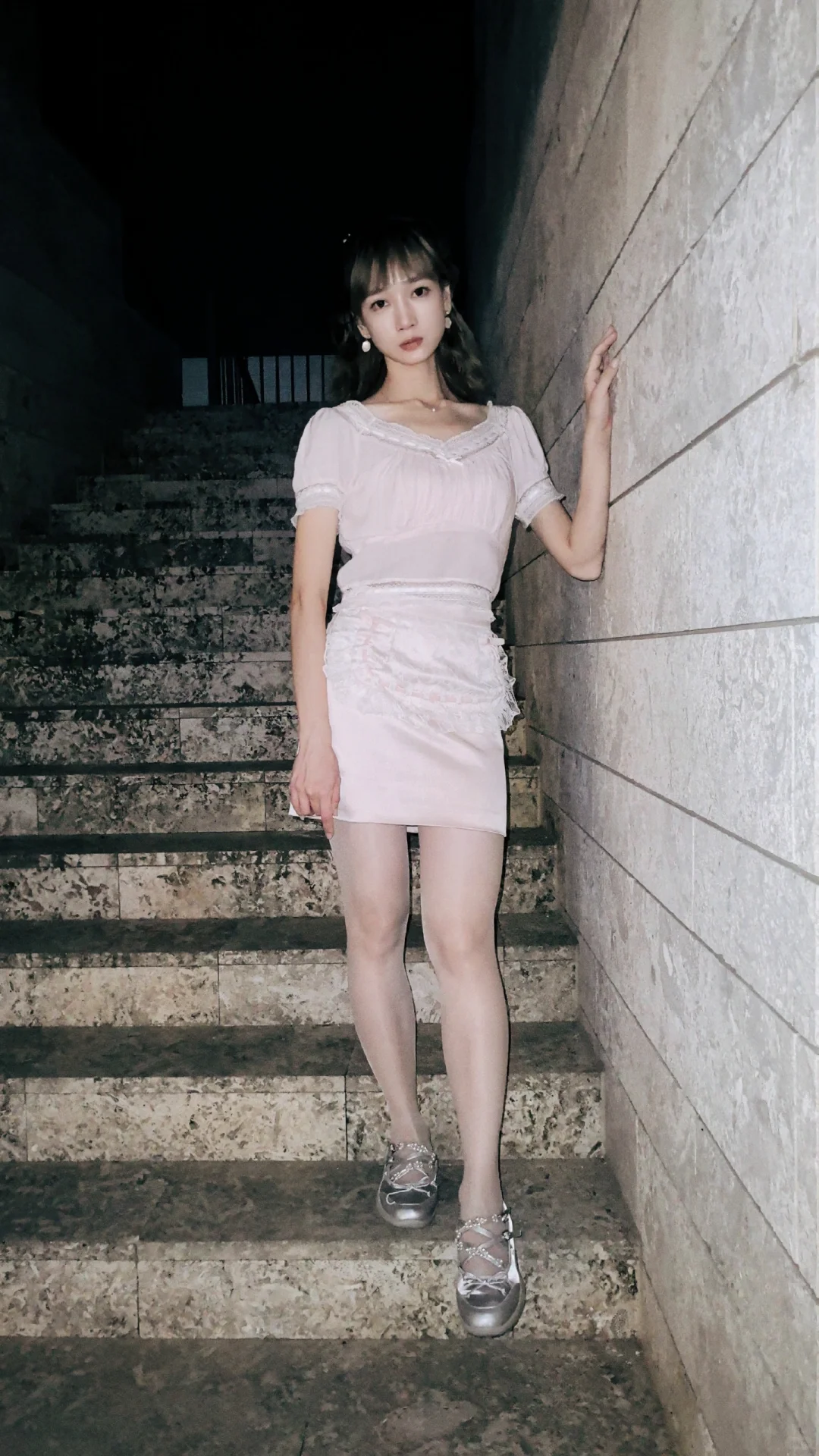 日系法式穿搭和白色丝袜