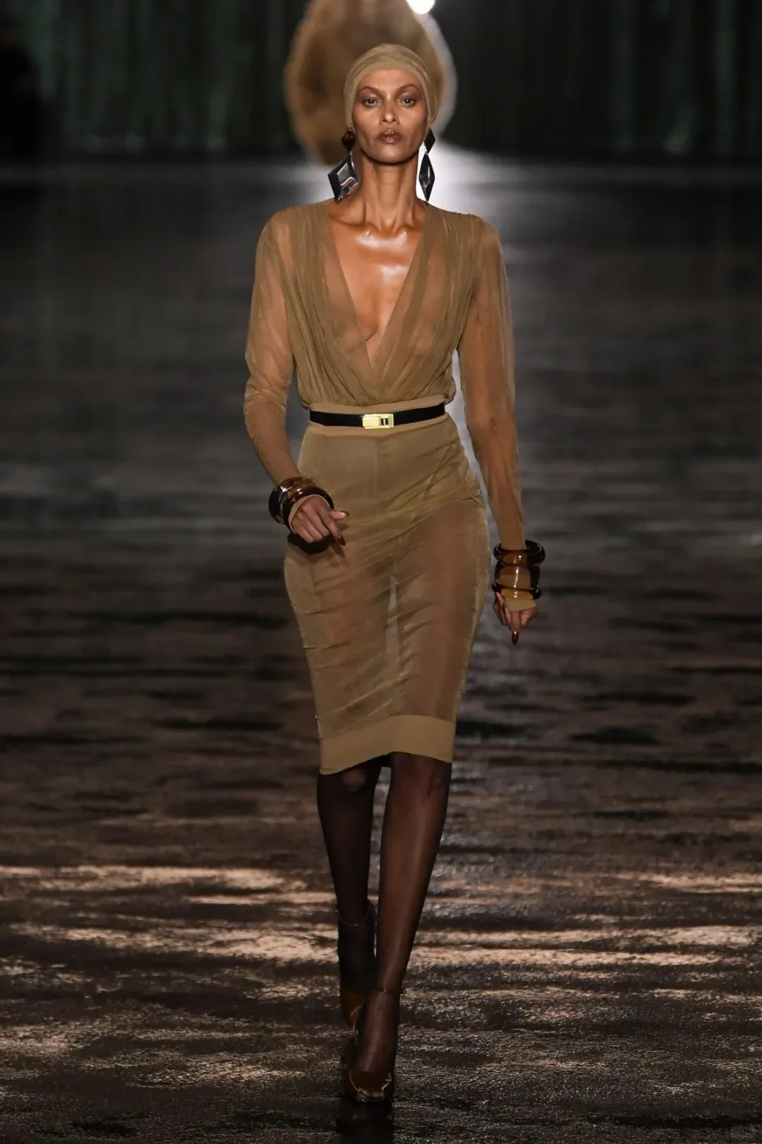 Saint Laurent 秋季系列“透视”女神