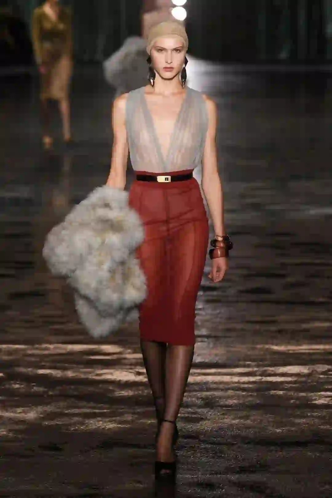 Saint Laurent 秋季系列“透视”女神