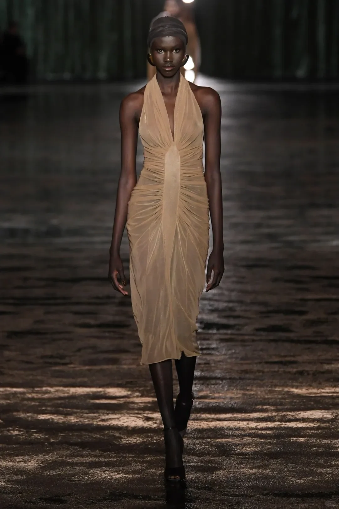 Saint Laurent 秋季系列“透视”女神