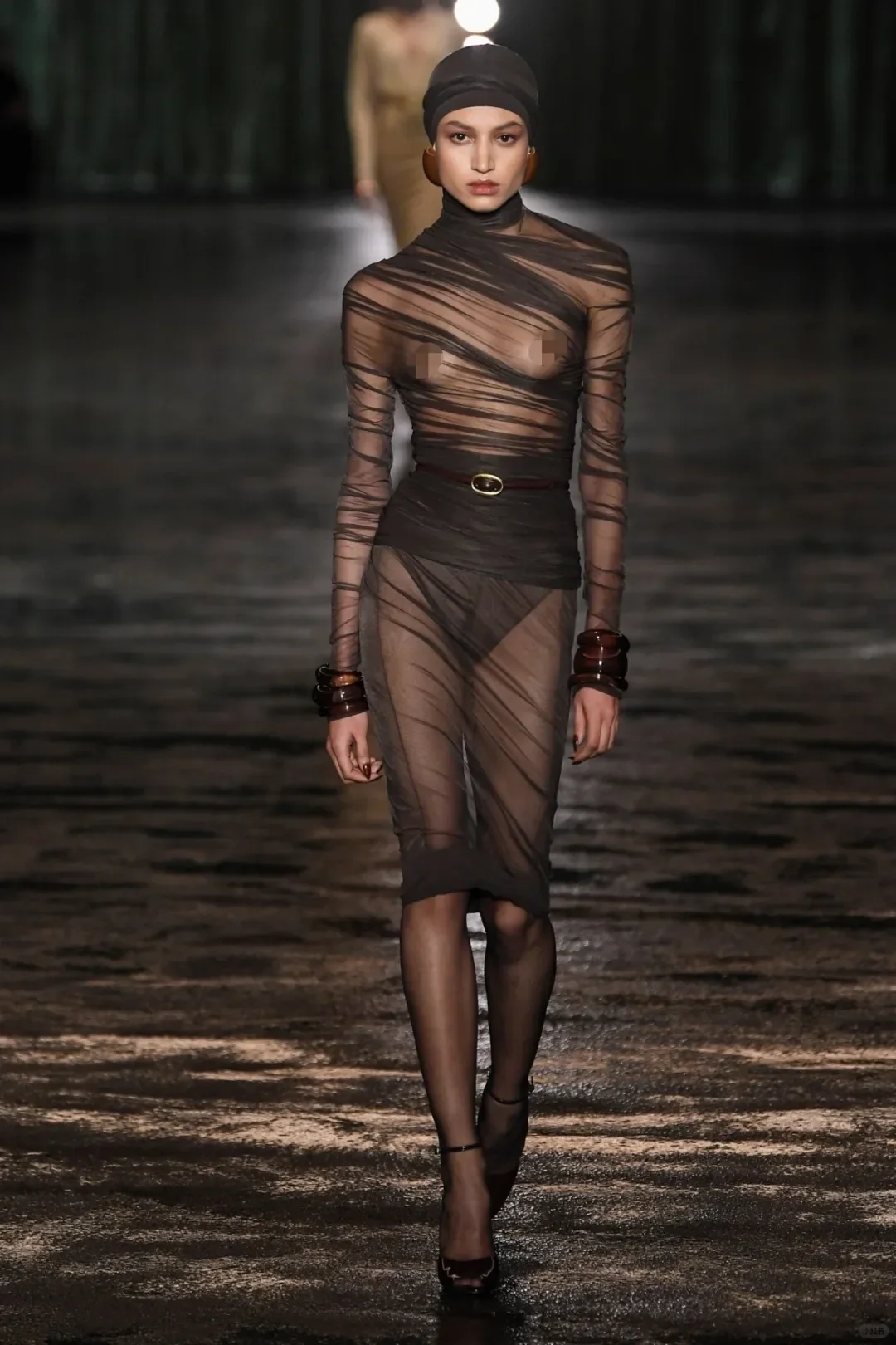 Saint Laurent 秋季系列“透视”女神