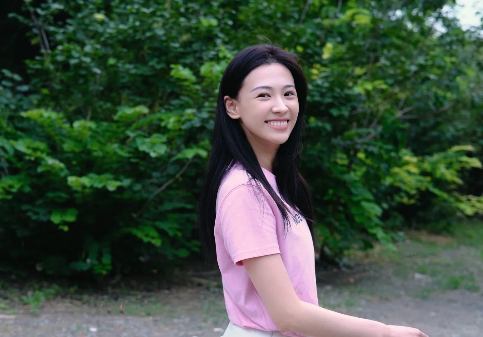 让我看看,还有哪个城市在穿短袖短裙🫣