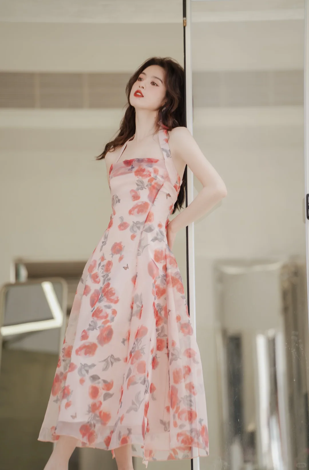 浪漫法式情怀|你是人间四月天|纯欲挂脖吊带