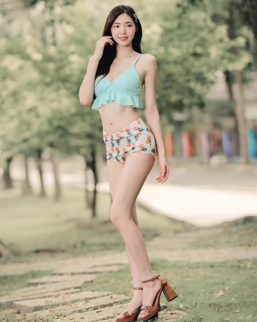 美女户外写真