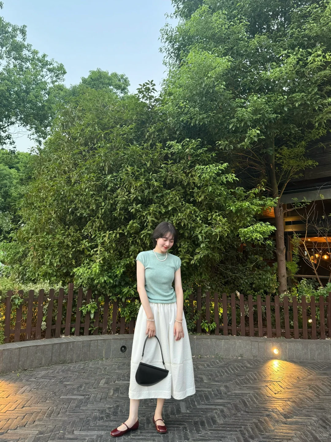 来啦🙋🏻‍♀️今天是优雅上工的珍珠女孩