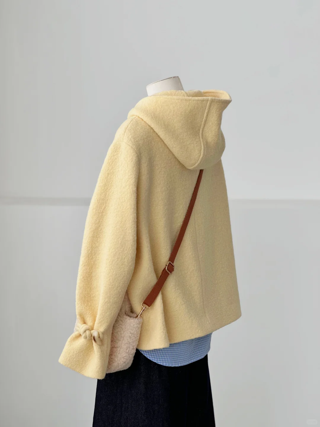 💛💛被这件奶黄色牛角扣大衣可爱到啦💛💛