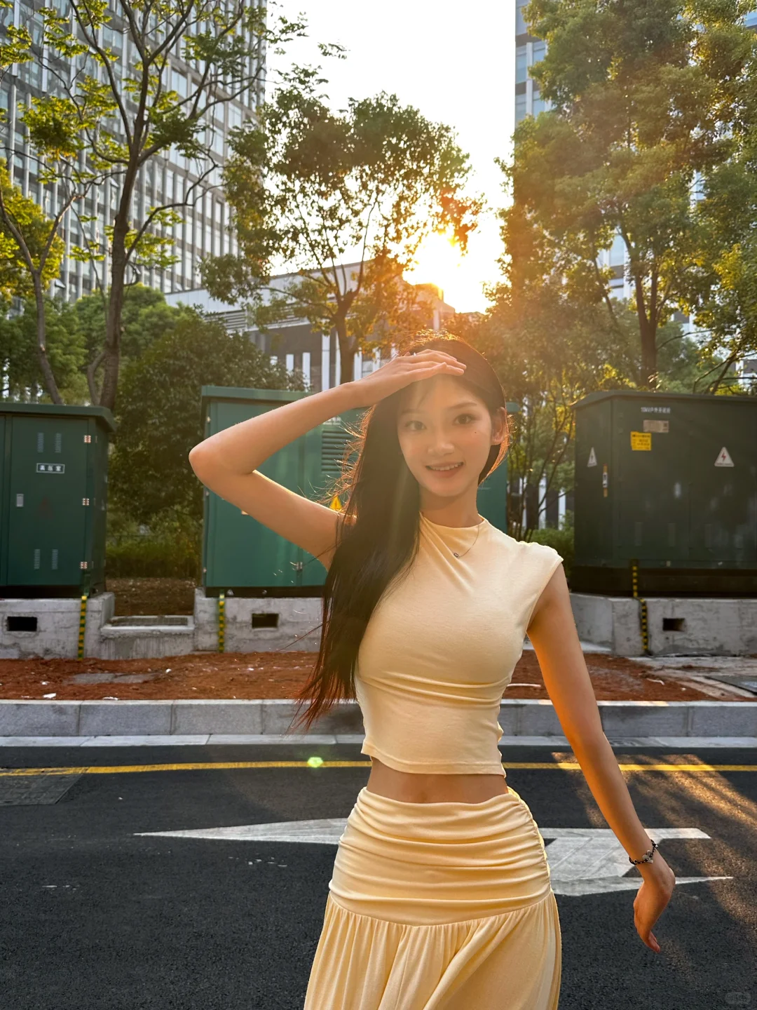 被问爆链接的黄裙子！！！
