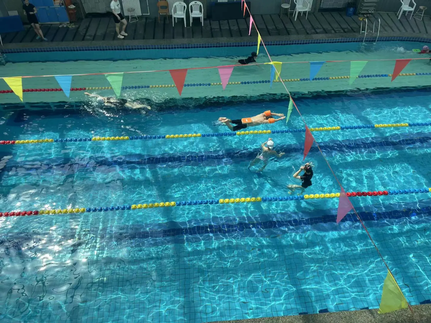 游个泳吧🏊🏻‍♀️