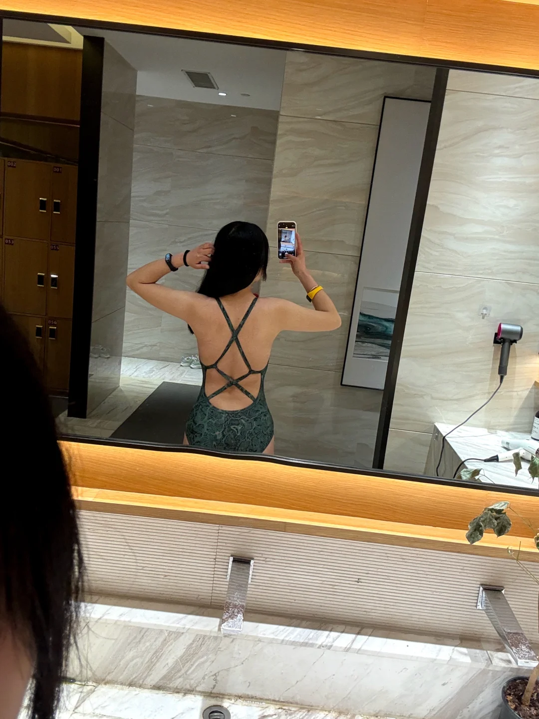 下水游了，游得很开心～🏊‍♀️