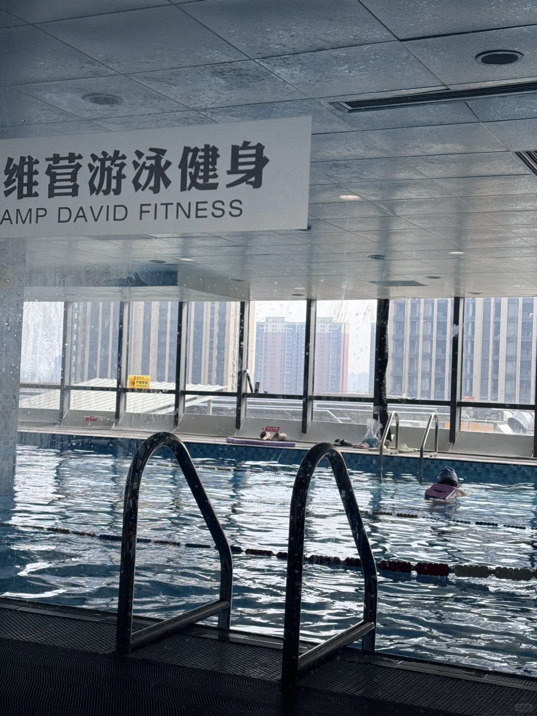 学游泳为什么一定要女教练！因为……