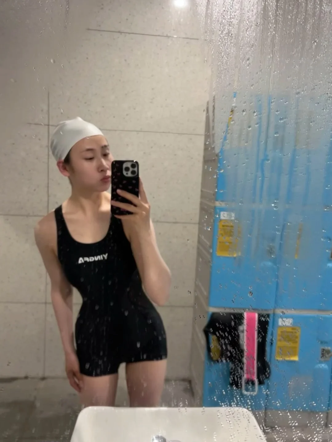 🏊‍♂️成年人的压力都在水里溶解了🫠