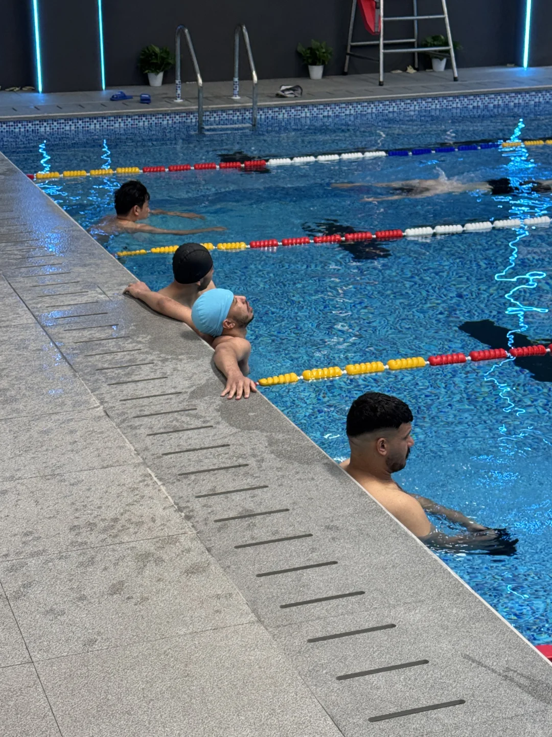 夏天就是要游泳呀