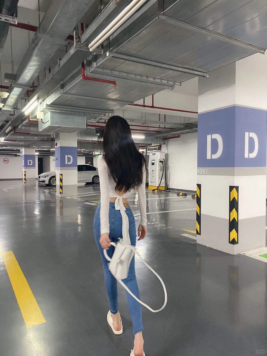 OOTD|心机背影杀 妥妥的气质款打底衫