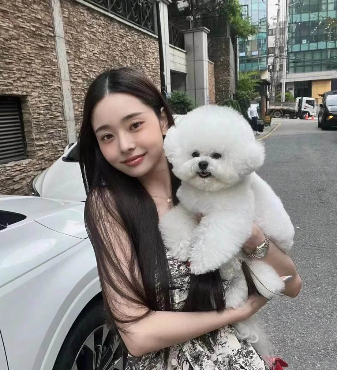 即使她塌了我也还是只记得她