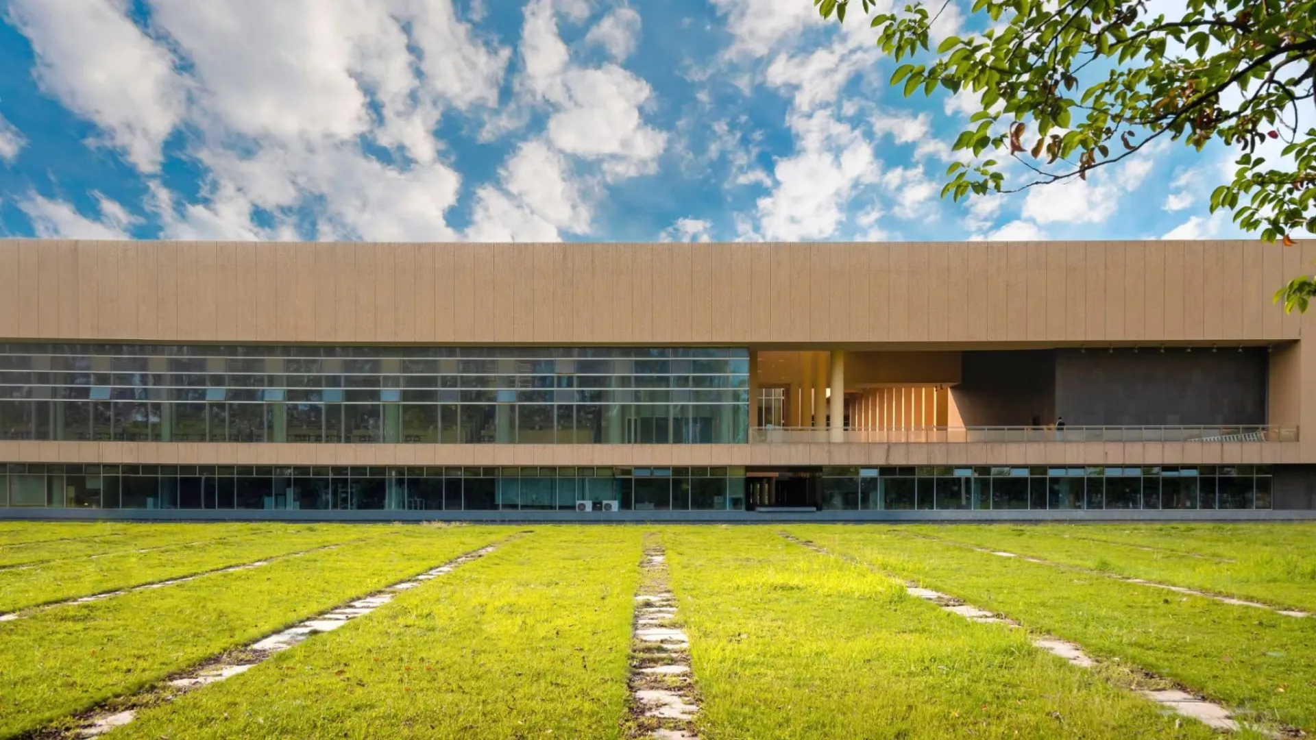 桑浦山校区 | 依山筑梦,以光为引