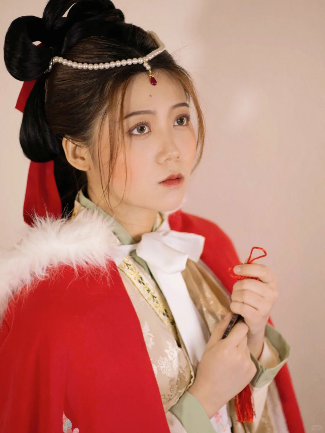 劝君更尽一杯酒，西出阳关无故人。