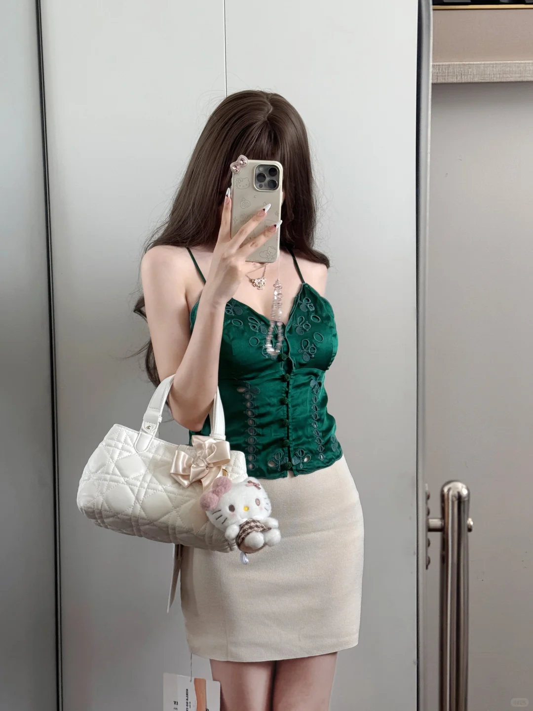 今天的封面给到这条女神裙~