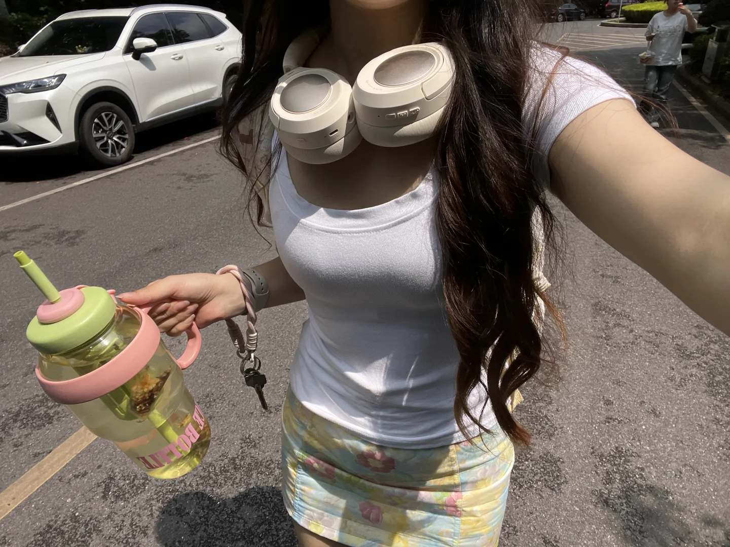 04大三化学专业女大学生夏天穿什么！