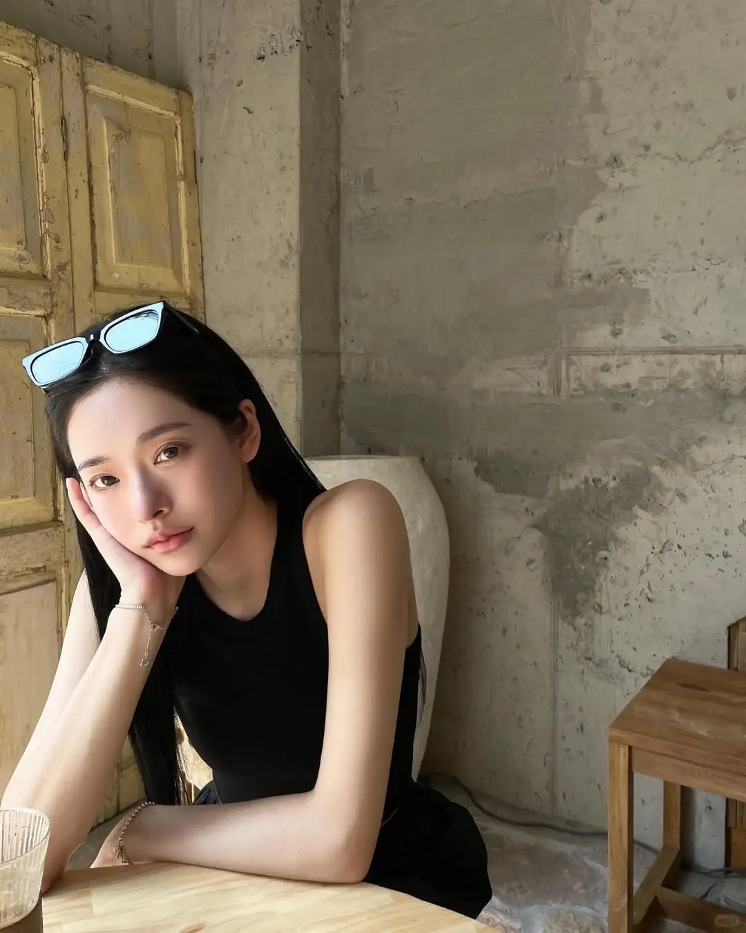 Ins🇰🇷博主 存一组拿捏姐感的拍照姿势
