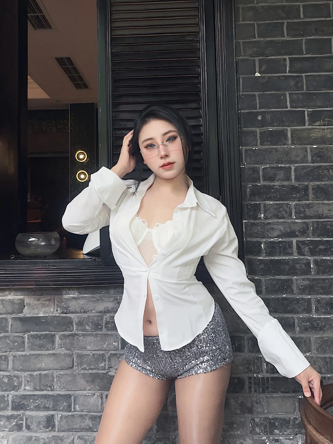 不懂姐姐大肉腿的人有难咯