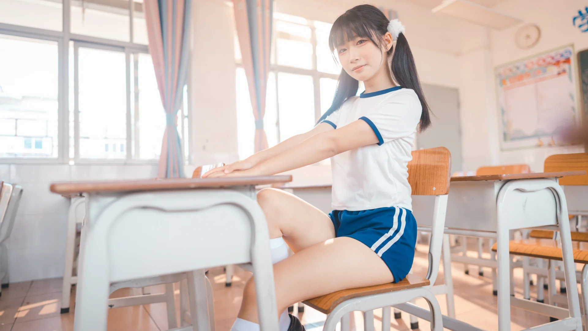 课室与体操服的夏天