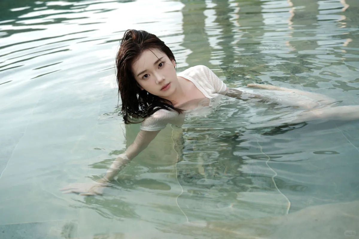 湿发和水真的好好看啊～💦