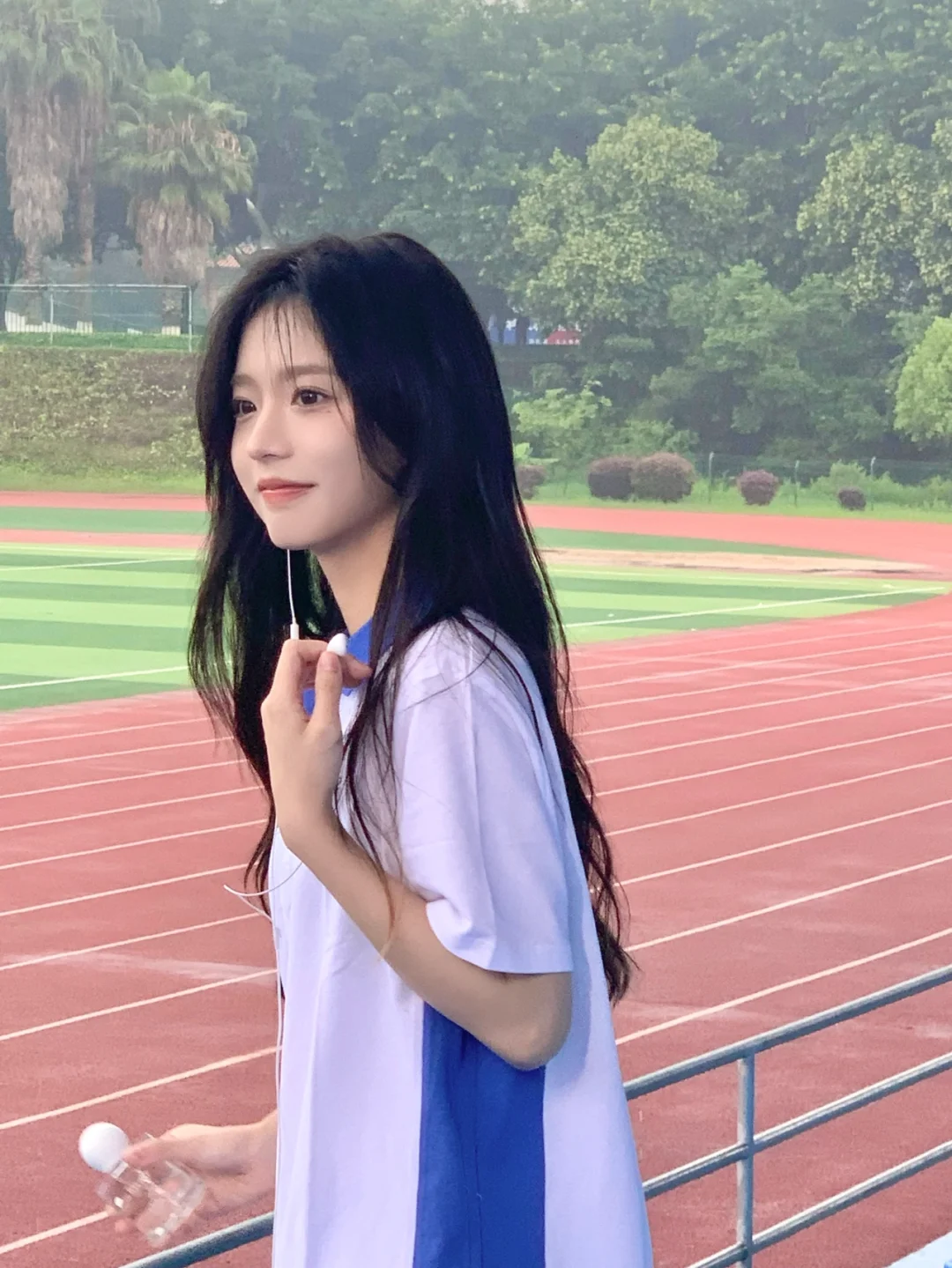 明天还要一起上学吗