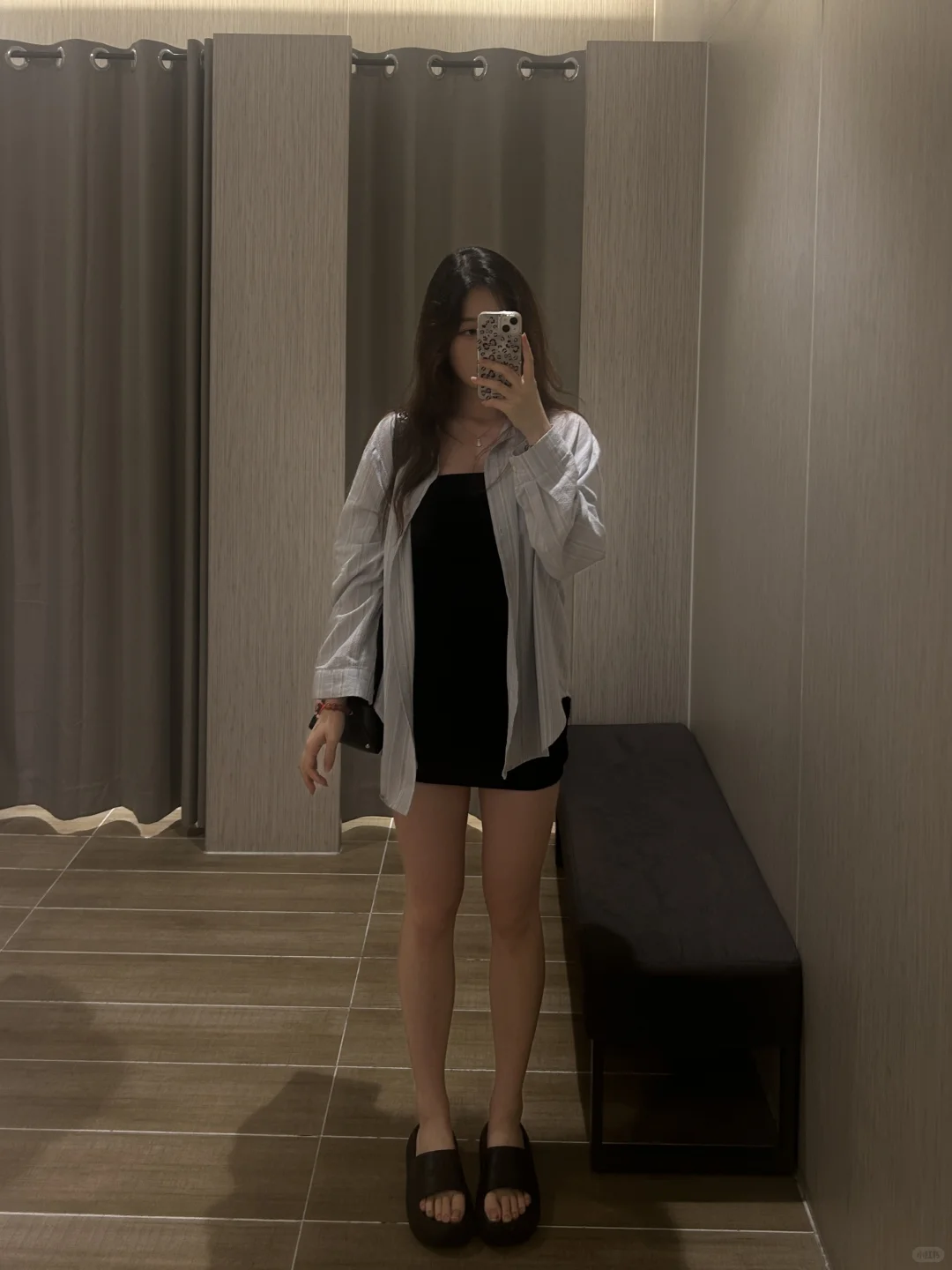 粗门👰‍♀️女大的哦哦特得