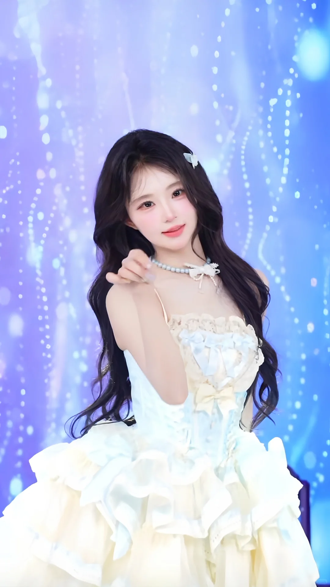 睡不着发发老婆美照